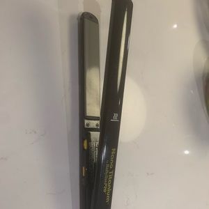 BaByliss pro nano titanium straightener